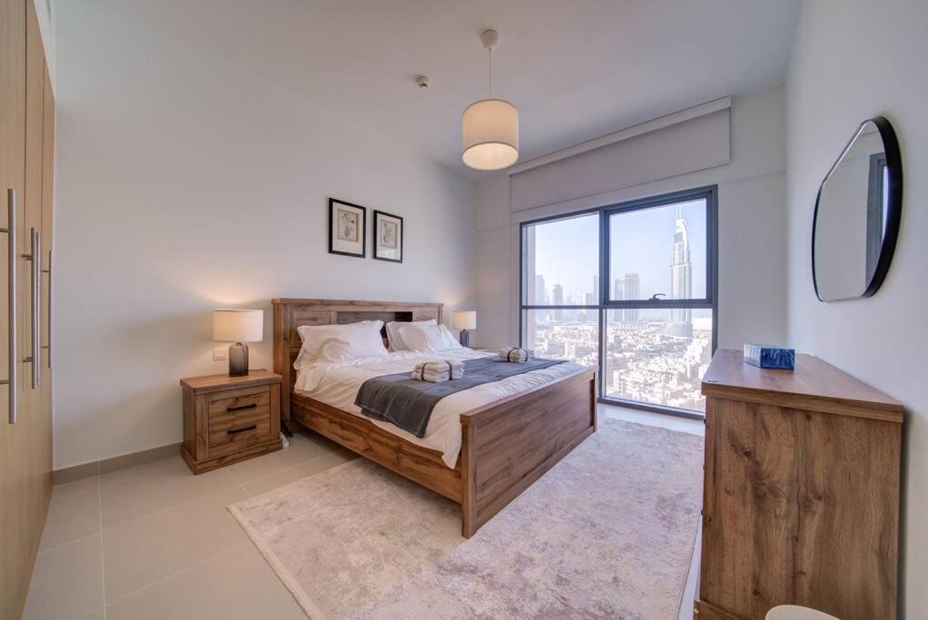 Burj Khalifa View - 2Br And Maid - Downtown Appartement Dubai Buitenkant foto