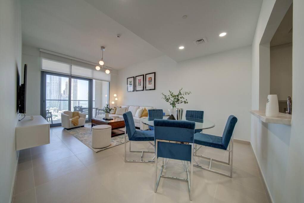 Burj Khalifa View - 2Br And Maid - Downtown Appartement Dubai Buitenkant foto
