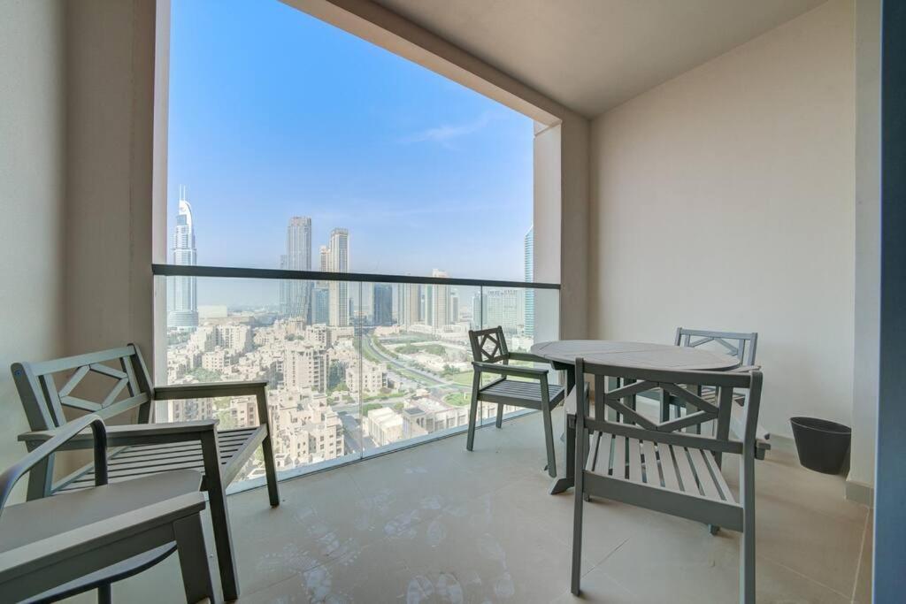 Burj Khalifa View - 2Br And Maid - Downtown Appartement Dubai Buitenkant foto