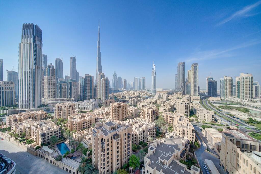 Burj Khalifa View - 2Br And Maid - Downtown Appartement Dubai Buitenkant foto